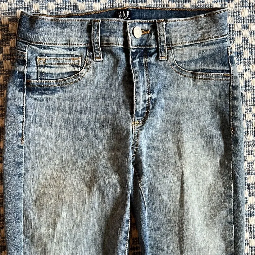 Gap Denim Girl’s Size 25 R Distressed Ankles & Back Pocket Rims Blue Jeans